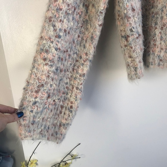 LUSH cropped Multicolor Eyelash Sweater - Picture 3 of 5